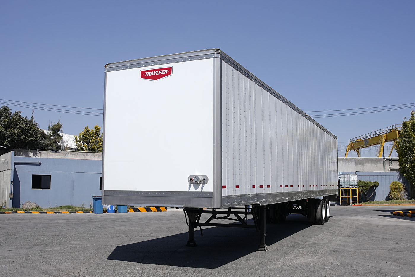 Unidad seminueva TRAYLFER SEMIREMOLQUE TIPO CAJA SECA TRADICIONAL DE 53 FT'S
