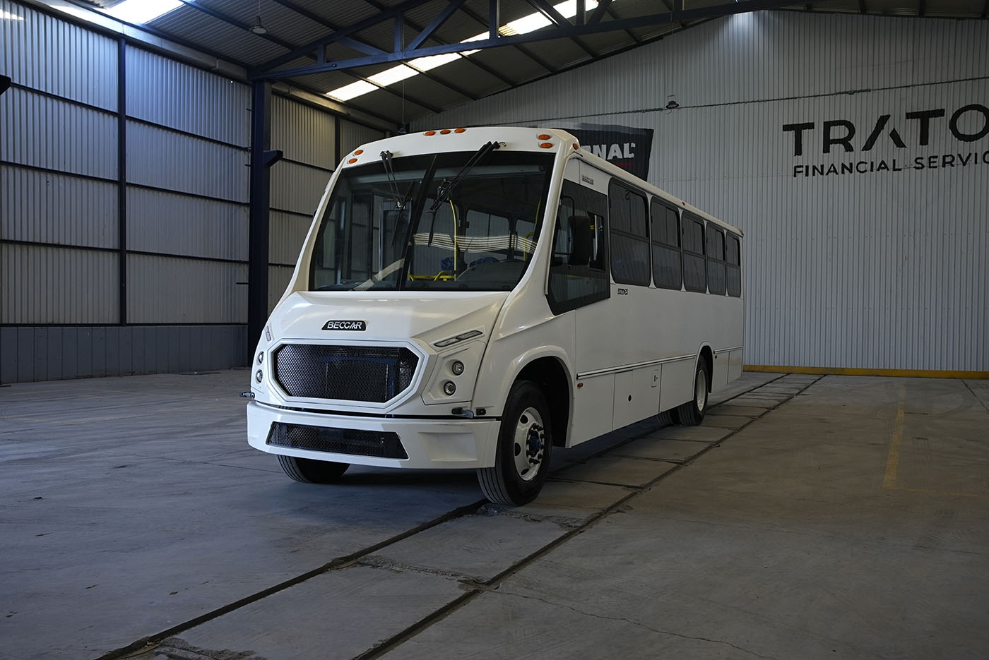 Unidad seminueva INTERNATIONAL SCD MWM - 222 HP 236 WB (4700 SFC)