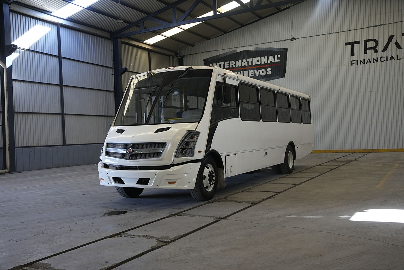 Unidad seminueva INTERNATIONAL SCD MWM - 222 HP 7.2 236 WB (4700 SFC)