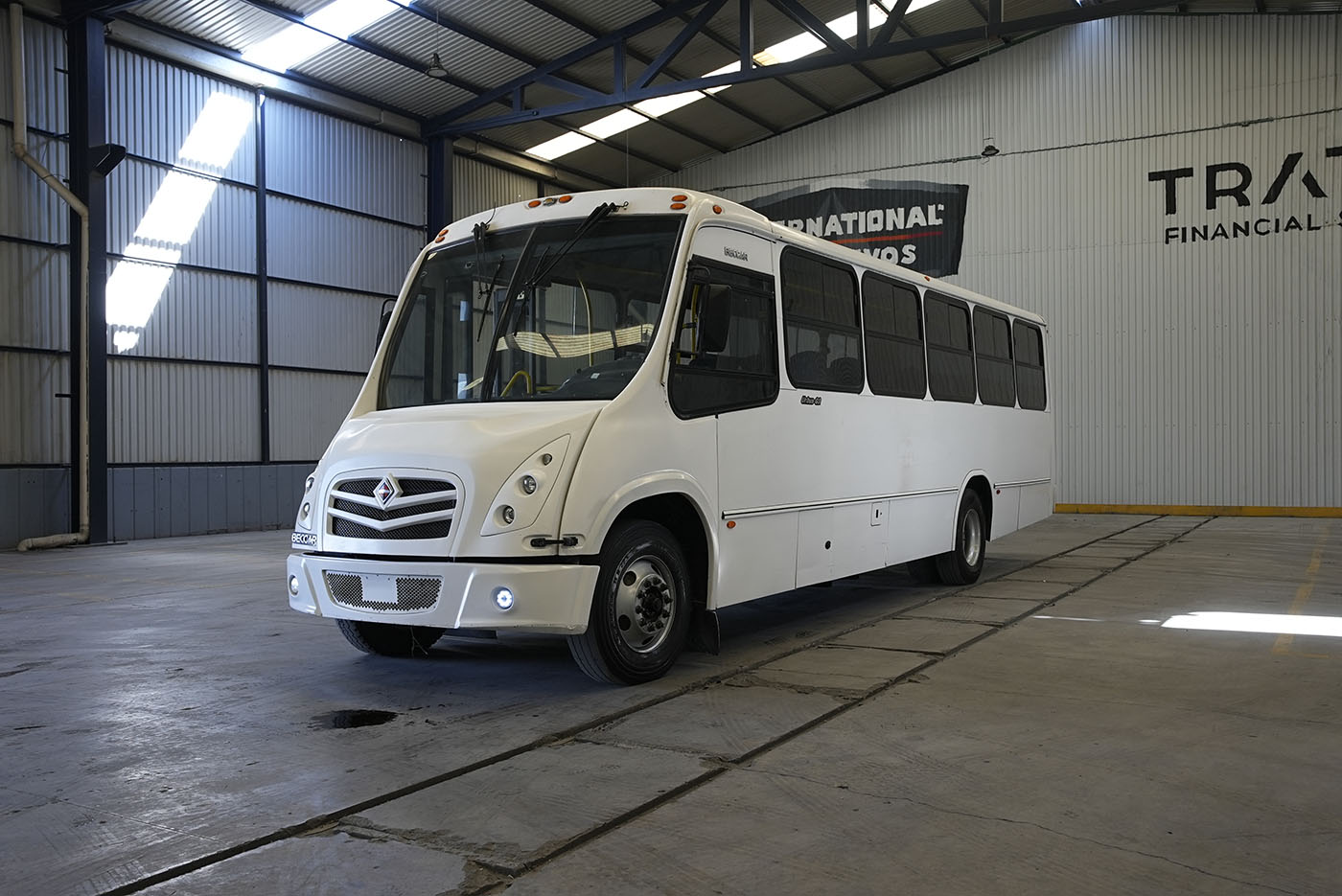 Unidad seminueva INTERNATIONAL SCD MWM - 222 HP 236 WB (4700 SFC)