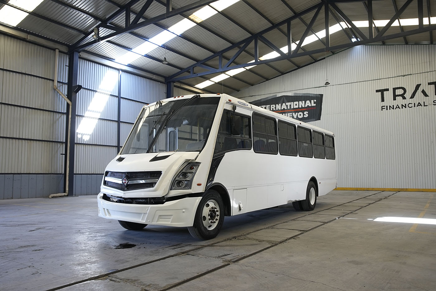 Unidad seminueva INTERNATIONAL SCD MWM - 222 HP 7.2 236 WB (4700 SFC)