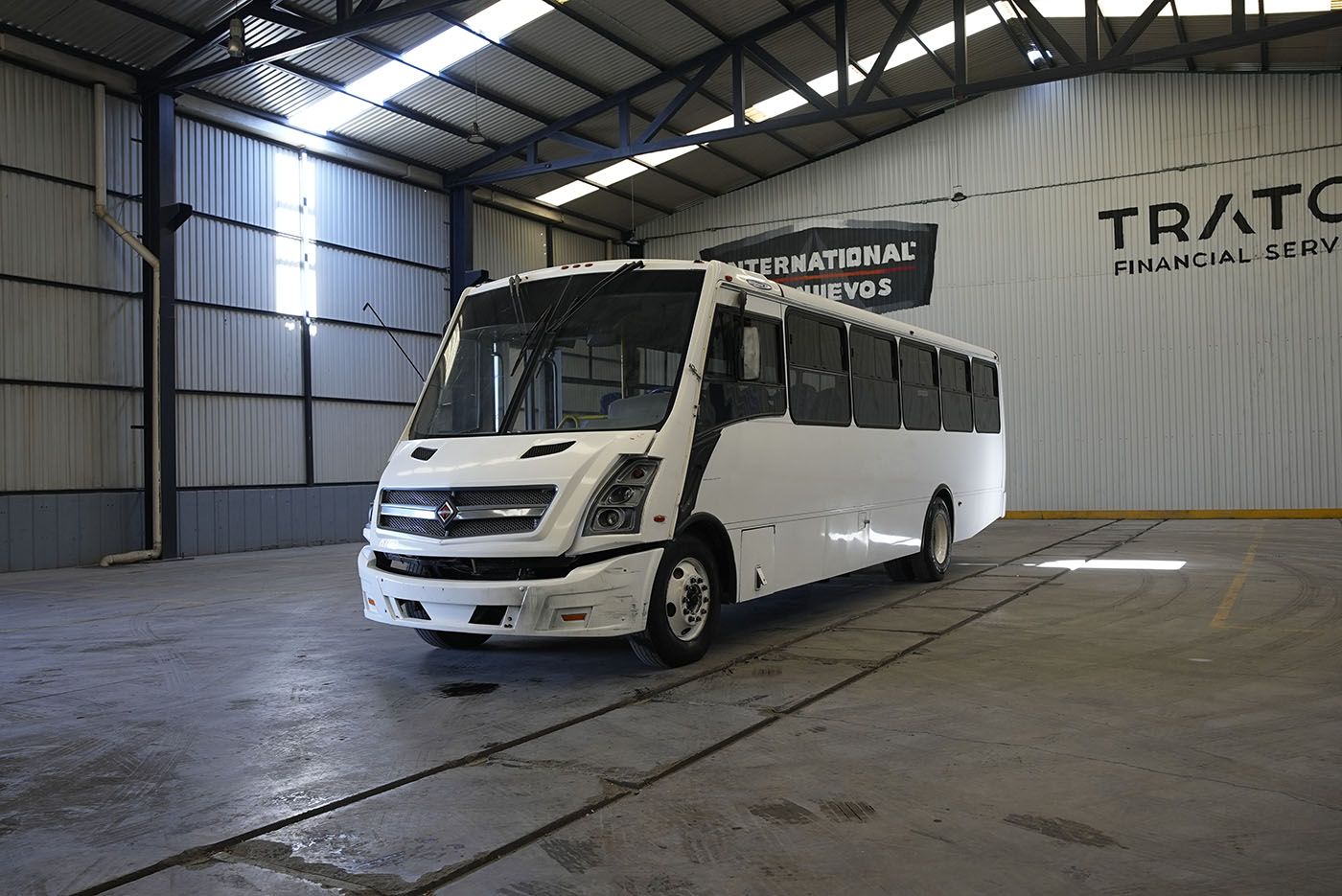 Unidad seminueva INTERNATIONAL SCD MWM - 222 HP 7.2 236 WB (4700 SFC)