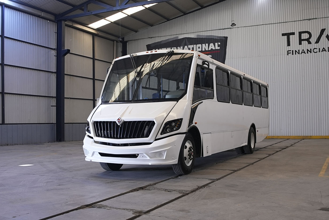 Unidad seminueva INTERNATIONAL SCD MWM - 222 HP 236 WB (4700 SFC)