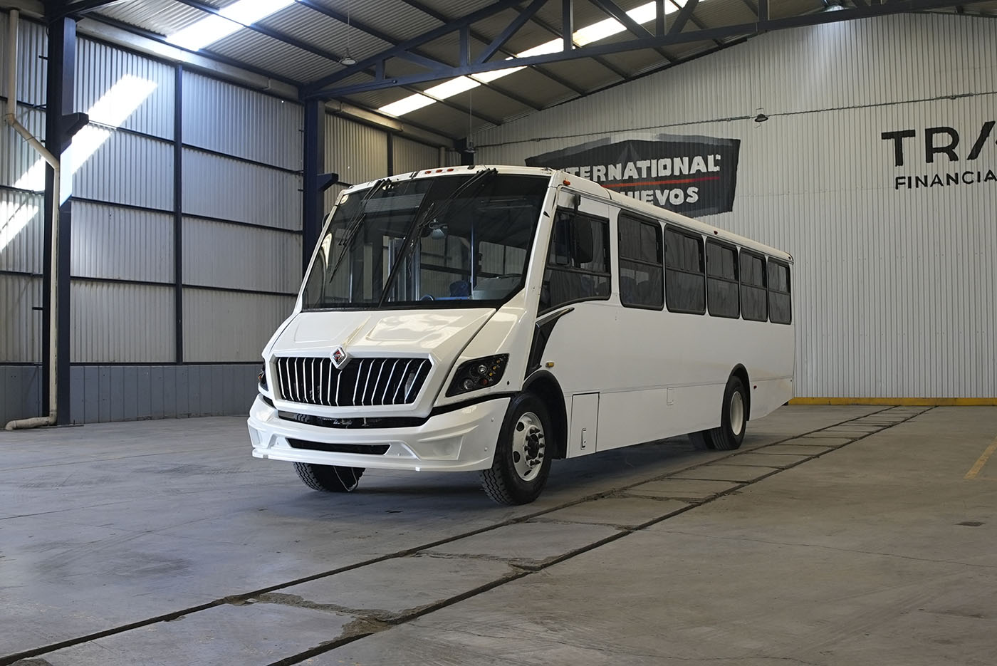 Unidad seminueva INTERNATIONAL SCD MWM - 222 HP 236 WB (4700 SFC)