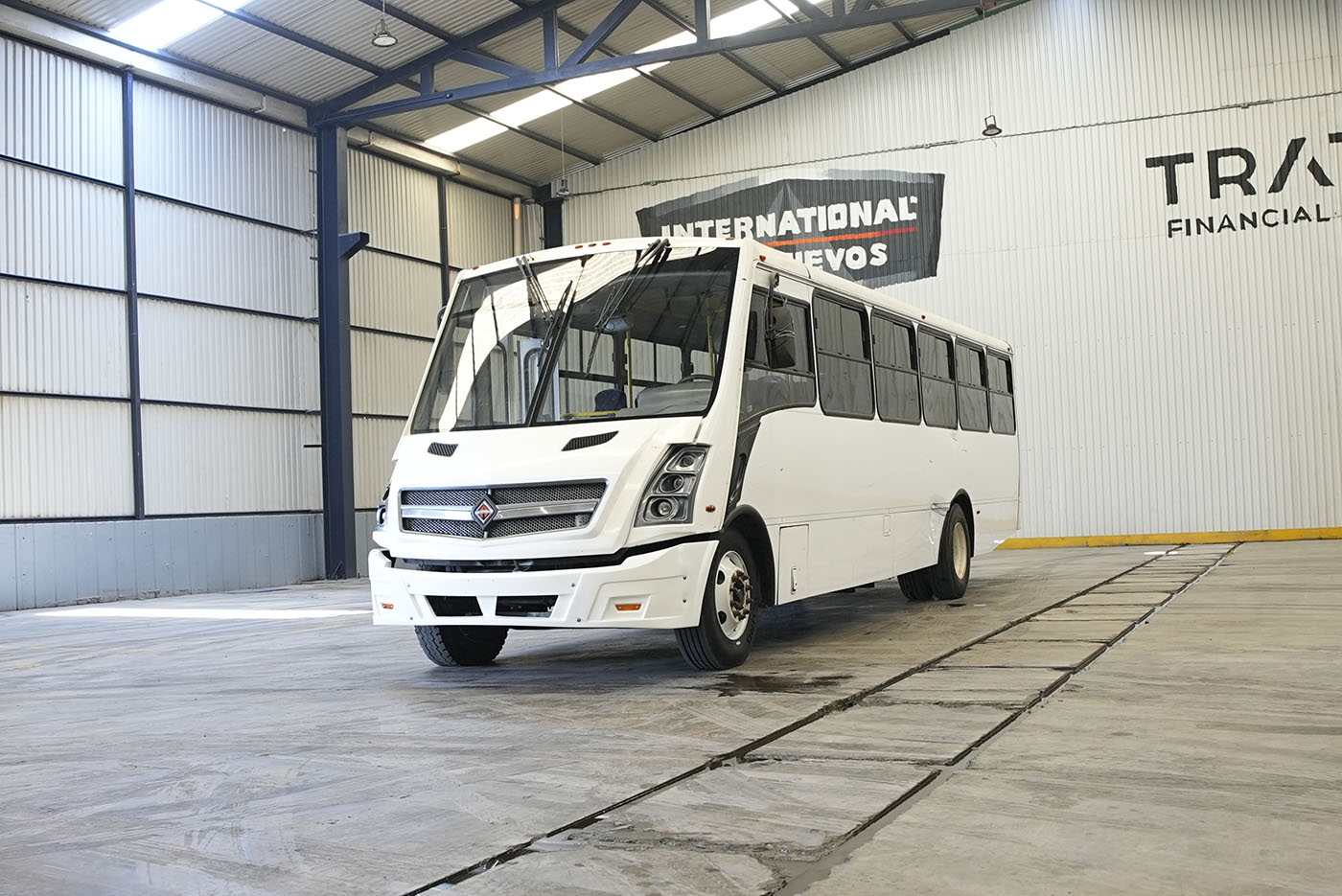 Unidad seminueva INTERNATIONAL SCD MWM - 222 HP 7.2 236 WB (4700 SFC)