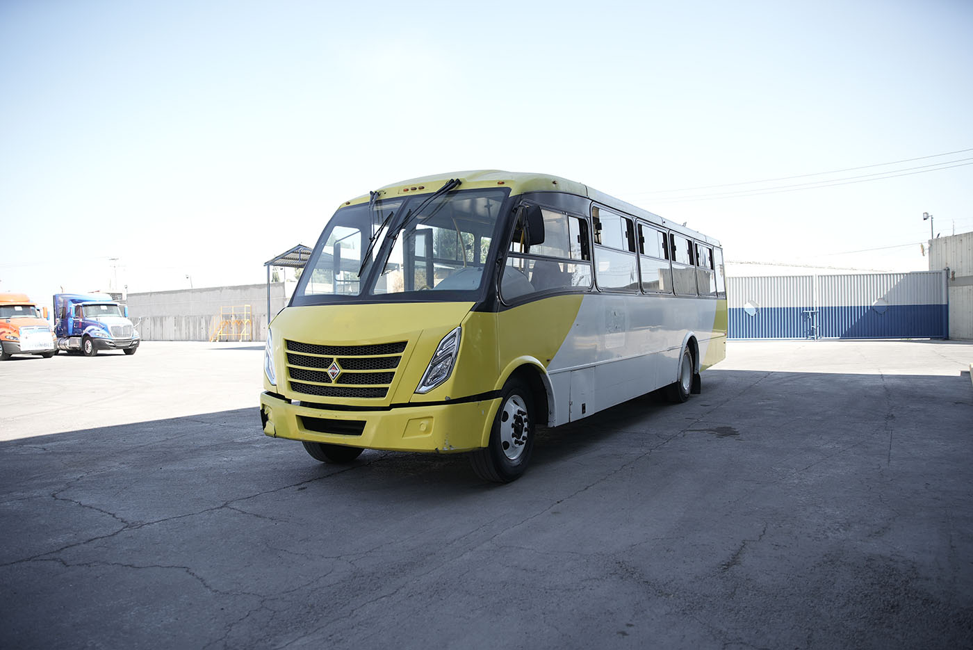 Unidad seminueva INTERNATIONAL 4700SFC 182HP MXF4.8 6VEL