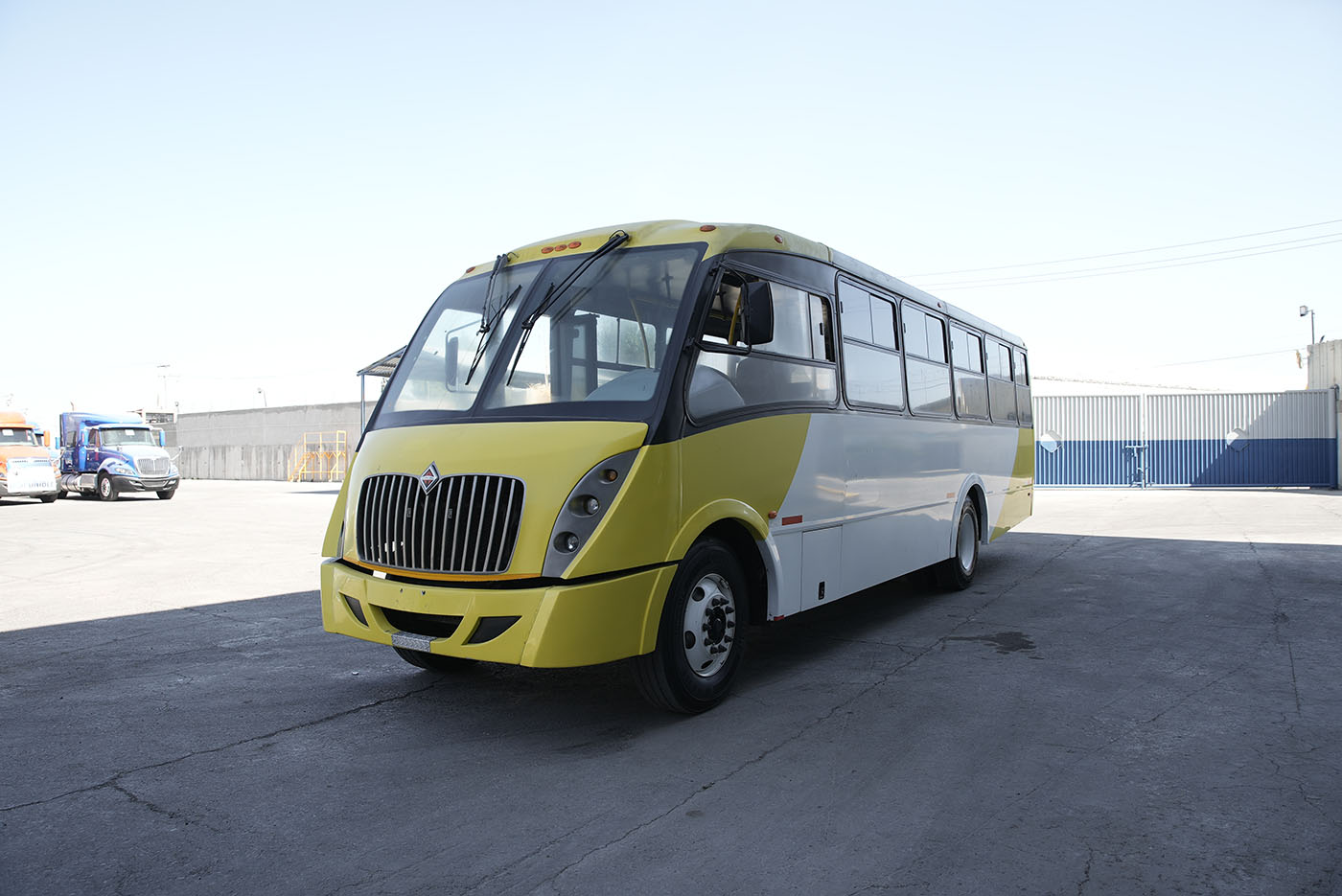 Unidad seminueva INTERNATIONAL 4700SFC 182HP MXF4.8 6VEL