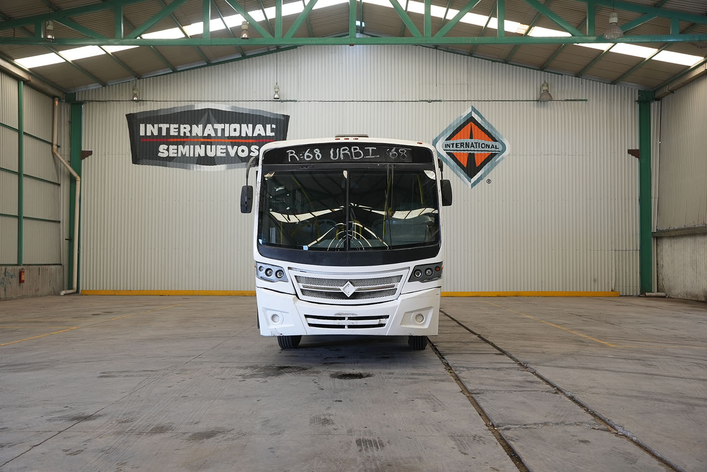 Unidad seminueva INTERNATIONAL 4700 FE CON CLIMA CARRIER MOD.AC353 G4.II