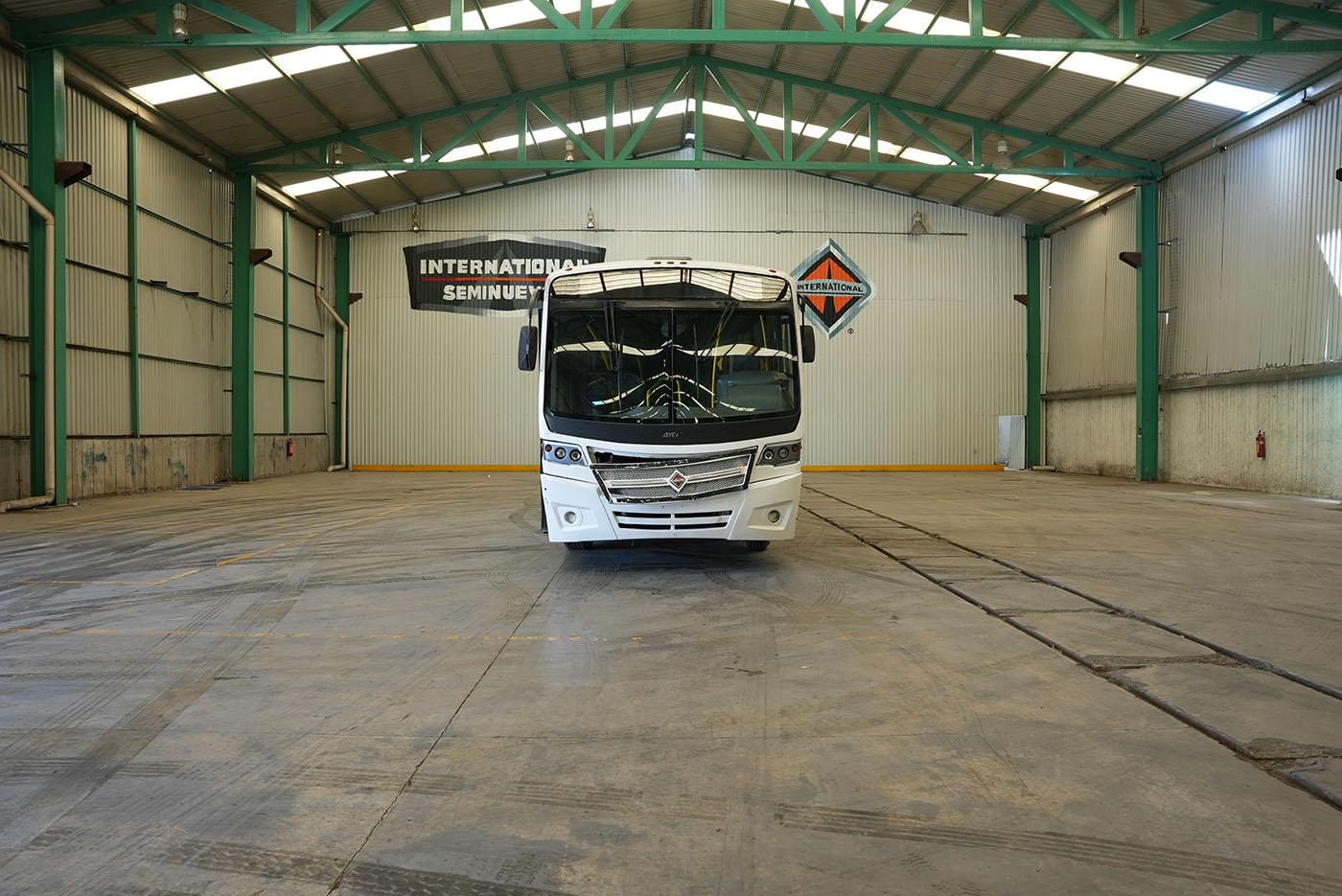 Unidad seminueva INTERNATIONAL 4700 FE CON CLIMA CARRIER MOD.AC353 G4.II