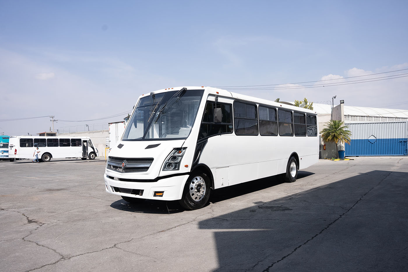 Unidad seminueva INTERNATIONAL CHASIS PASAJE SCD 220 MAXXFORCE 7.2 / 236WB