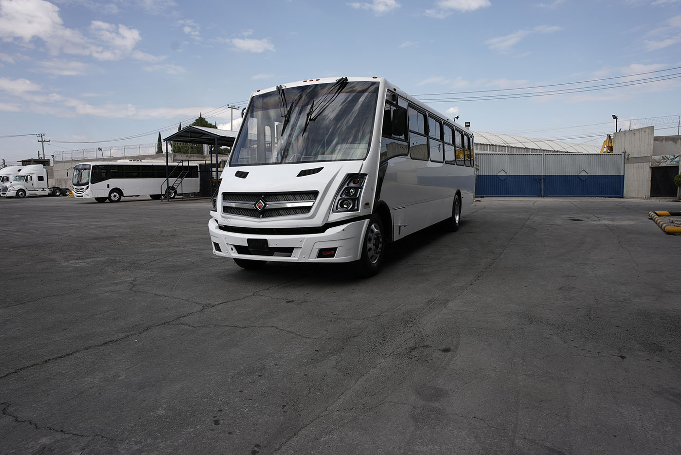 Unidad seminueva INTERNATIONAL CHASIS SCD 220 MWM 7.2 / 254WB