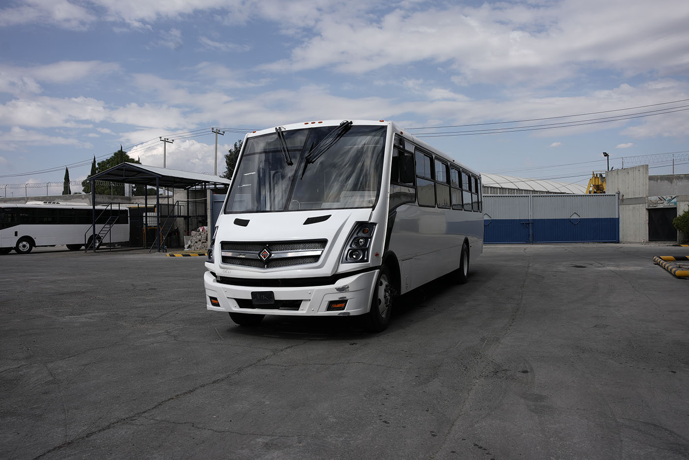 Unidad seminueva INTERNATIONAL CHASIS SCD 220 MWM 7.2 / 254WB