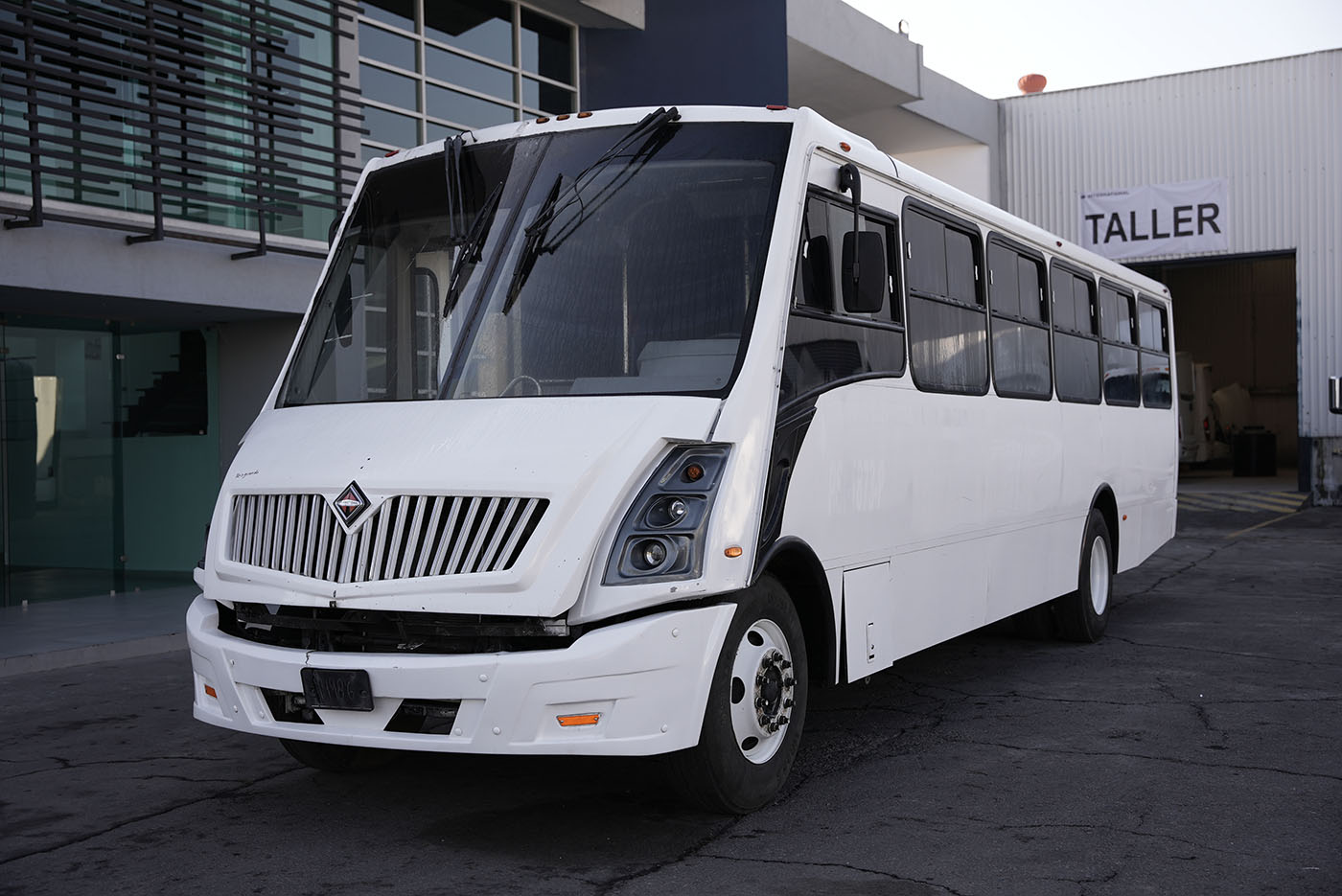 Unidad seminueva INTERNATIONAL CHASIS PASAJE SCD 220 MAXXFORCE 7.2 / 236WB