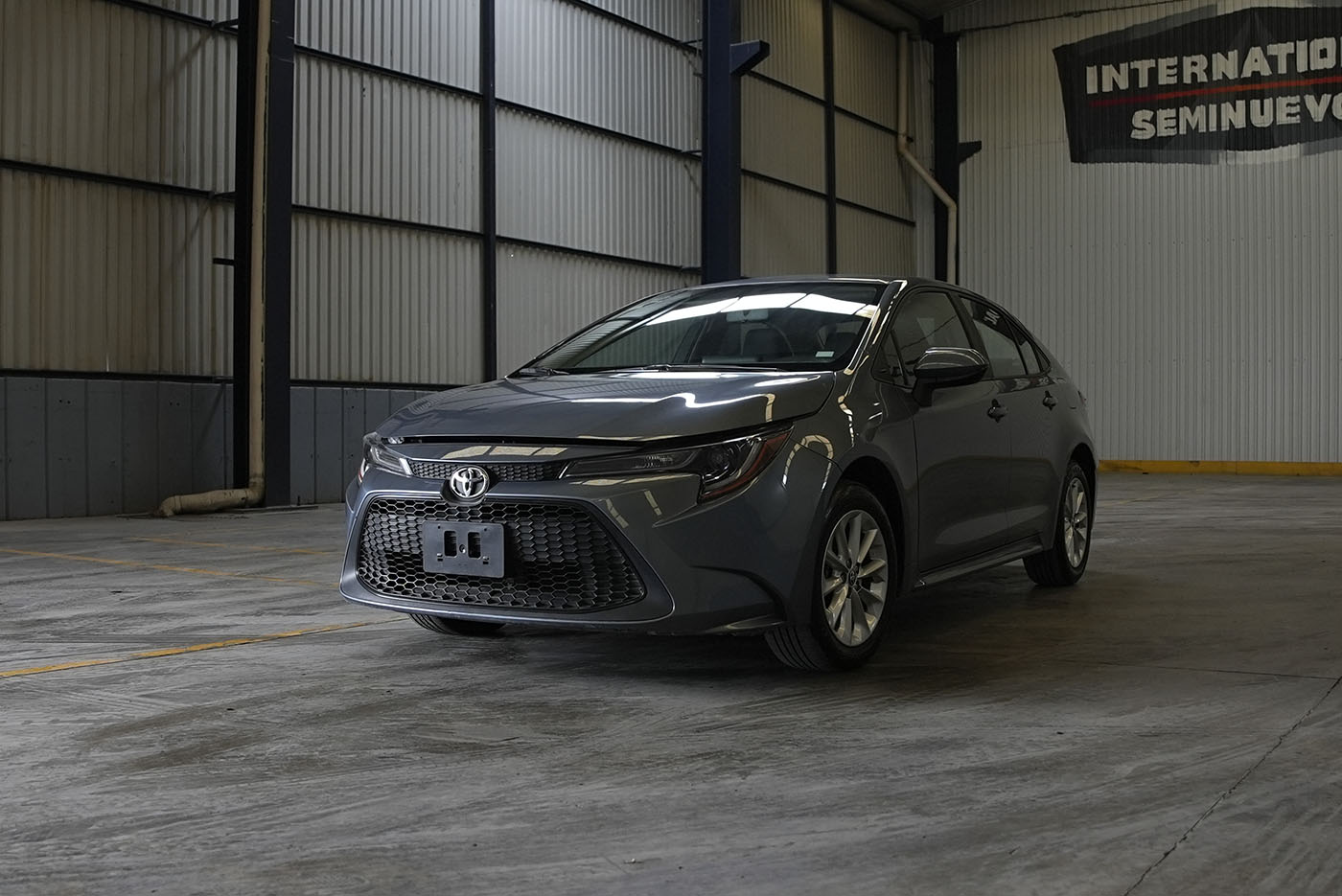 Unidad seminueva INTERNATIONAL COROLLA AZUL