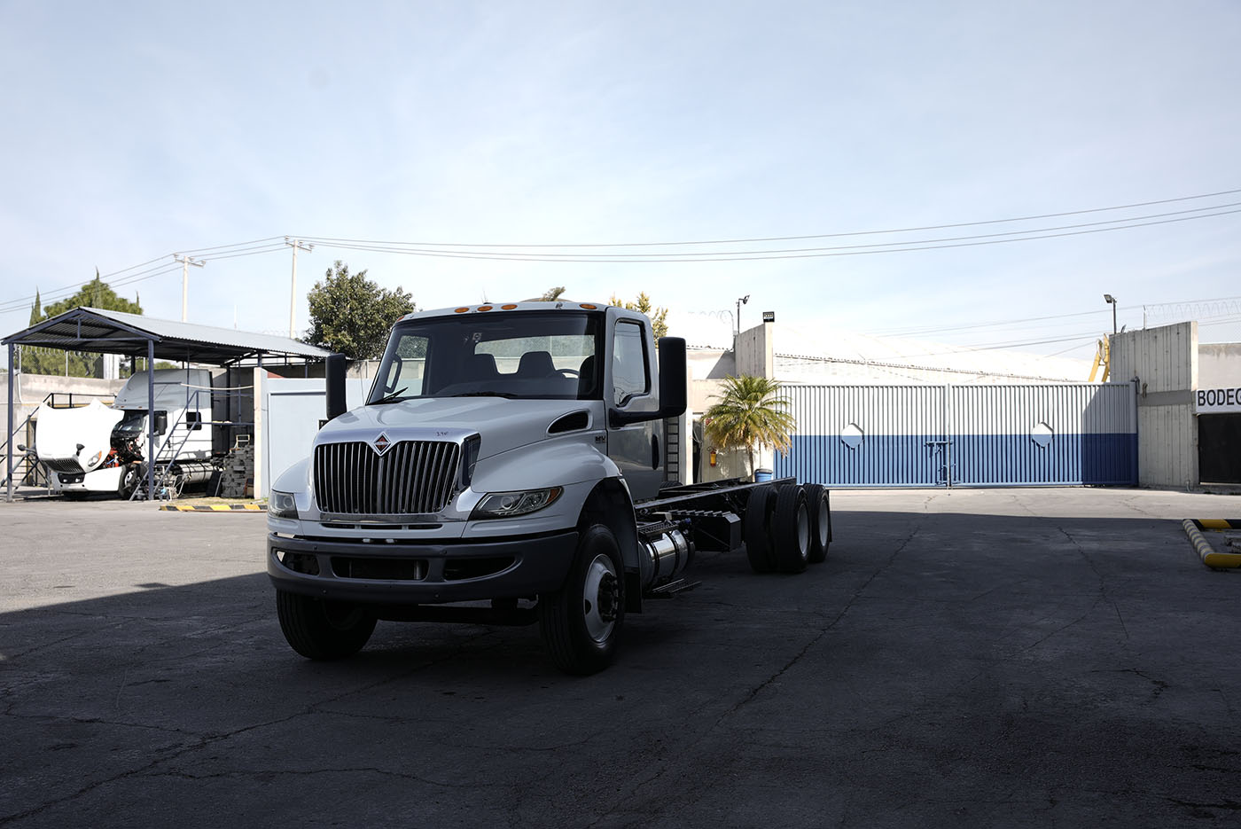 Unidad seminueva INTERNATIONAL MV 6X2 ISB