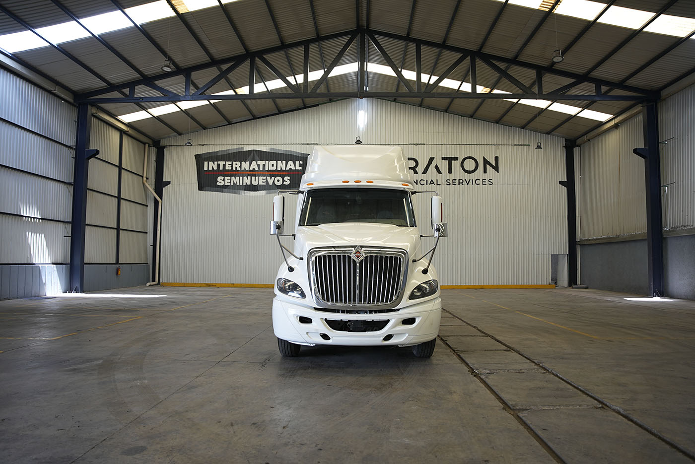 Unidad seminueva INTERNATIONAL PROSTAR SKY RISE