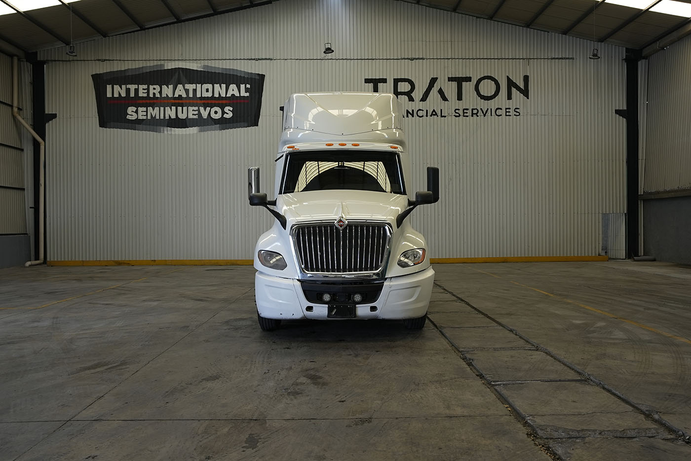 Unidad seminueva INTERNATIONAL LT625 450HP ISX HI-RISE