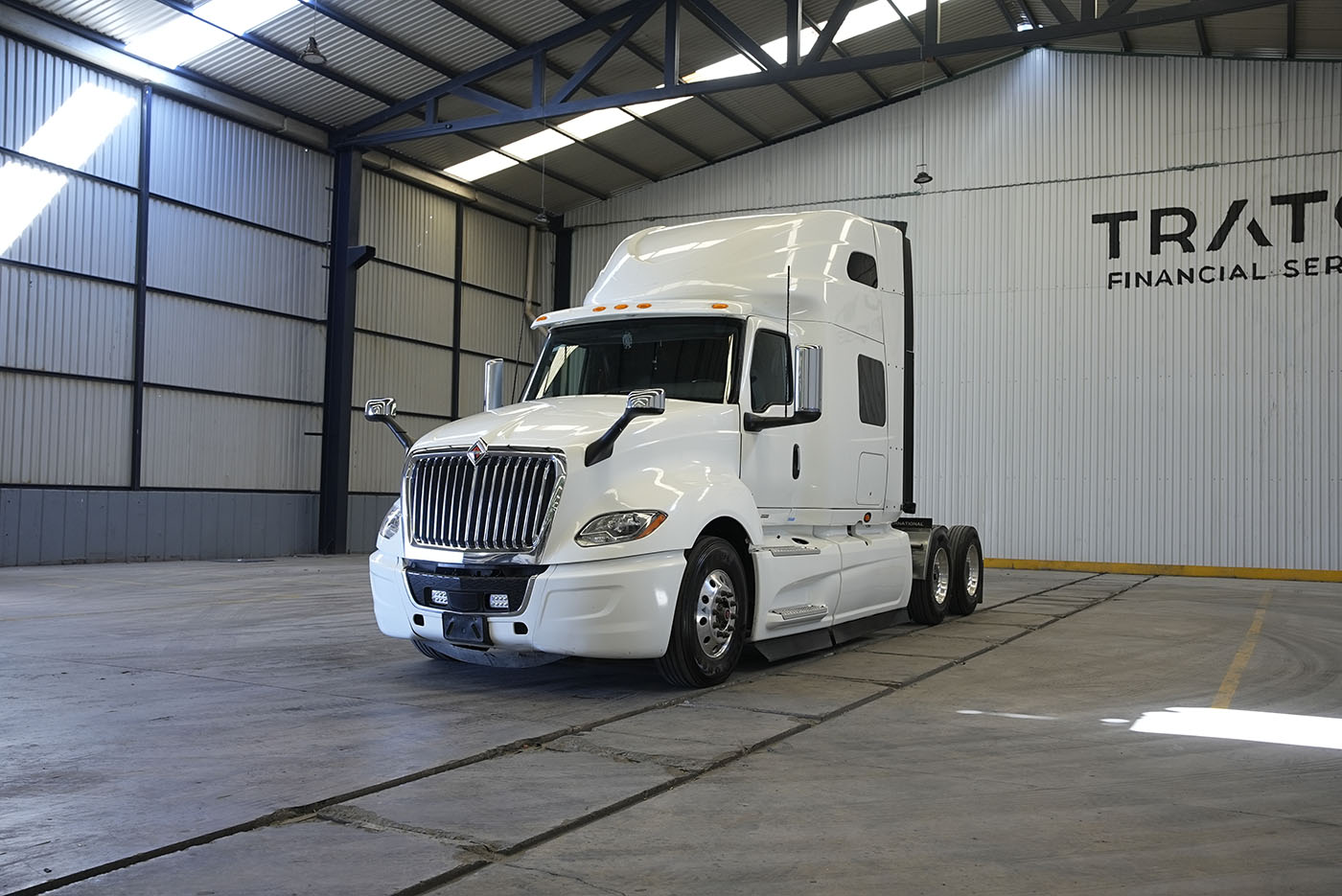 Unidad seminueva INTERNATIONAL LT SKY RISE EPA 2021