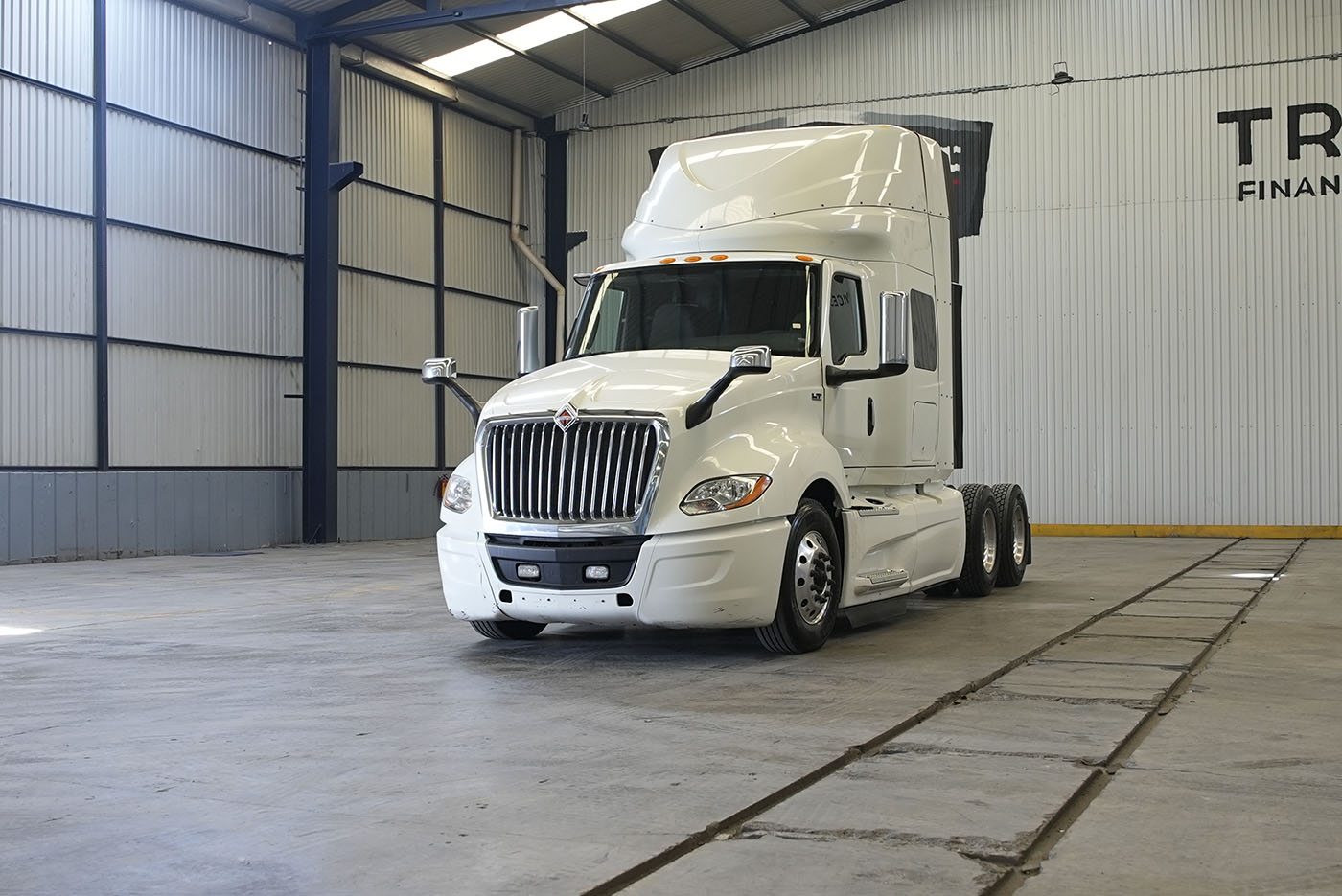 Unidad seminueva INTERNATIONAL LT 625 6X4