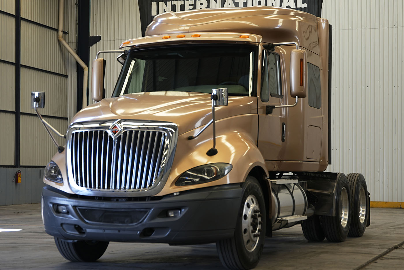 Unidad seminueva INTERNATIONAL PROSTAR HI-RISE