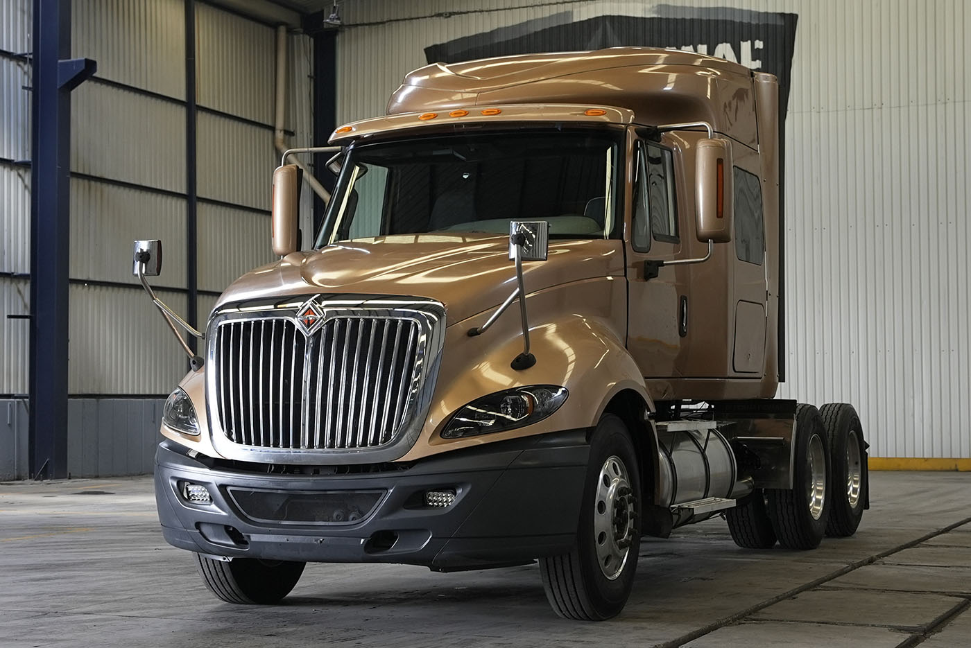 Unidad seminueva INTERNATIONAL PROSTAR HI-RISE