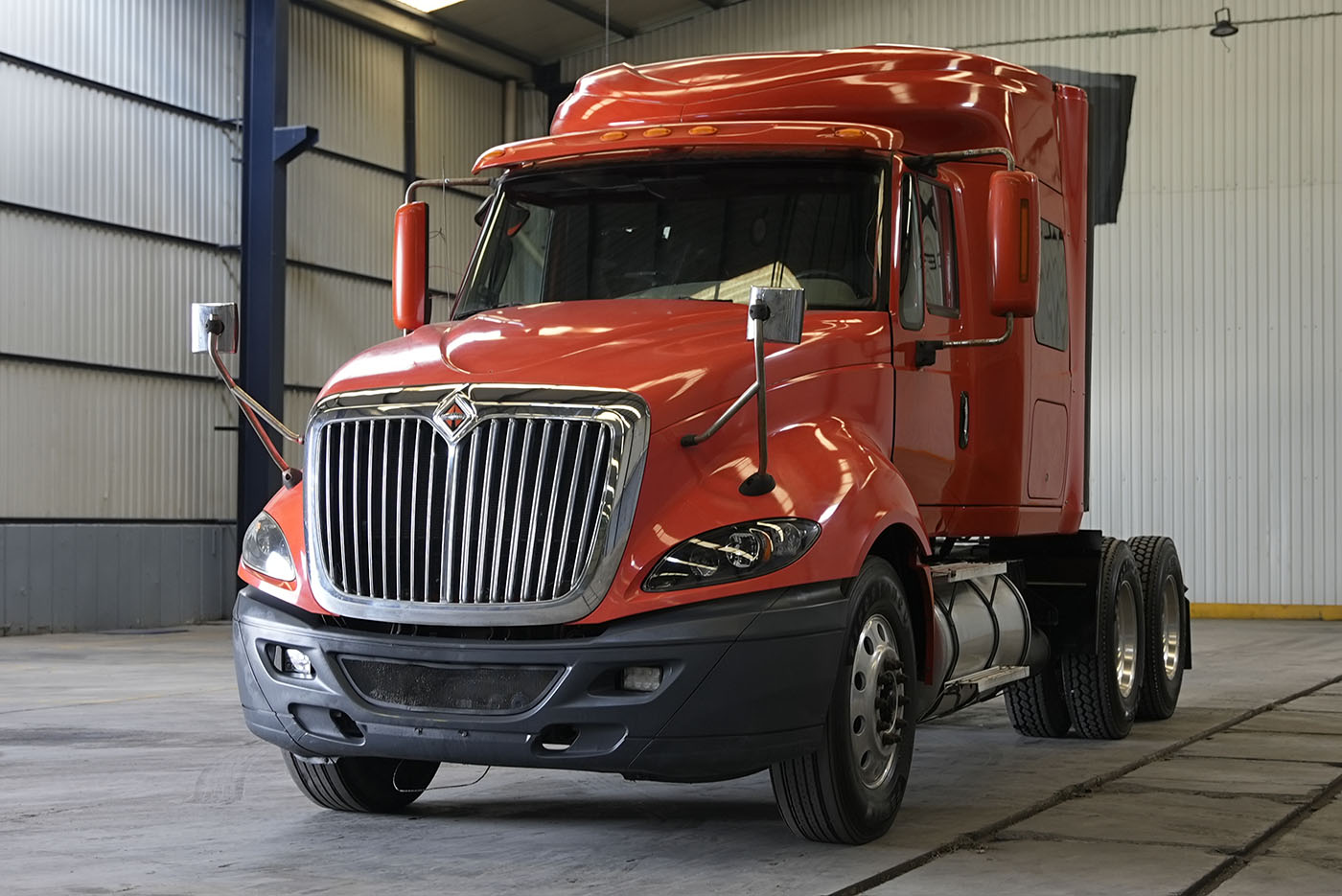 Unidad seminueva INTERNATIONAL PROSTAR HI-RISE