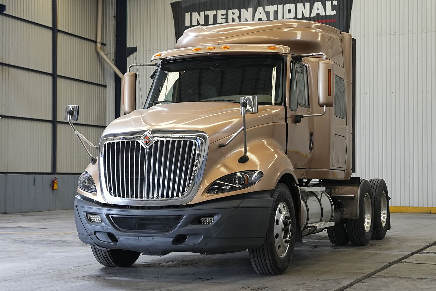 Unidad seminueva INTERNATIONAL PROSTAR 450HP-ISX-HI-RISE