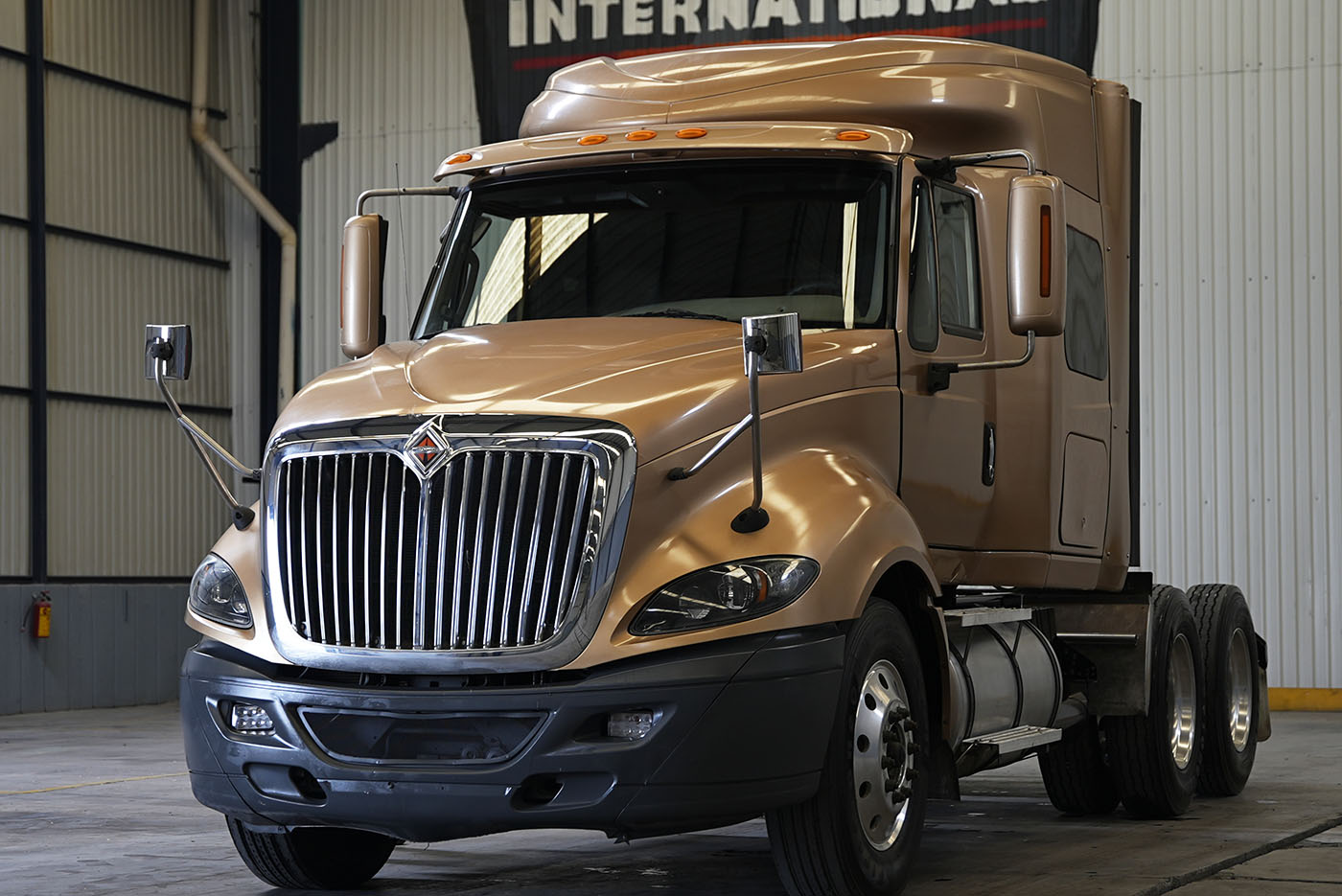 Unidad seminueva INTERNATIONAL PROSTAR 450HP-ISX-HI-RISE