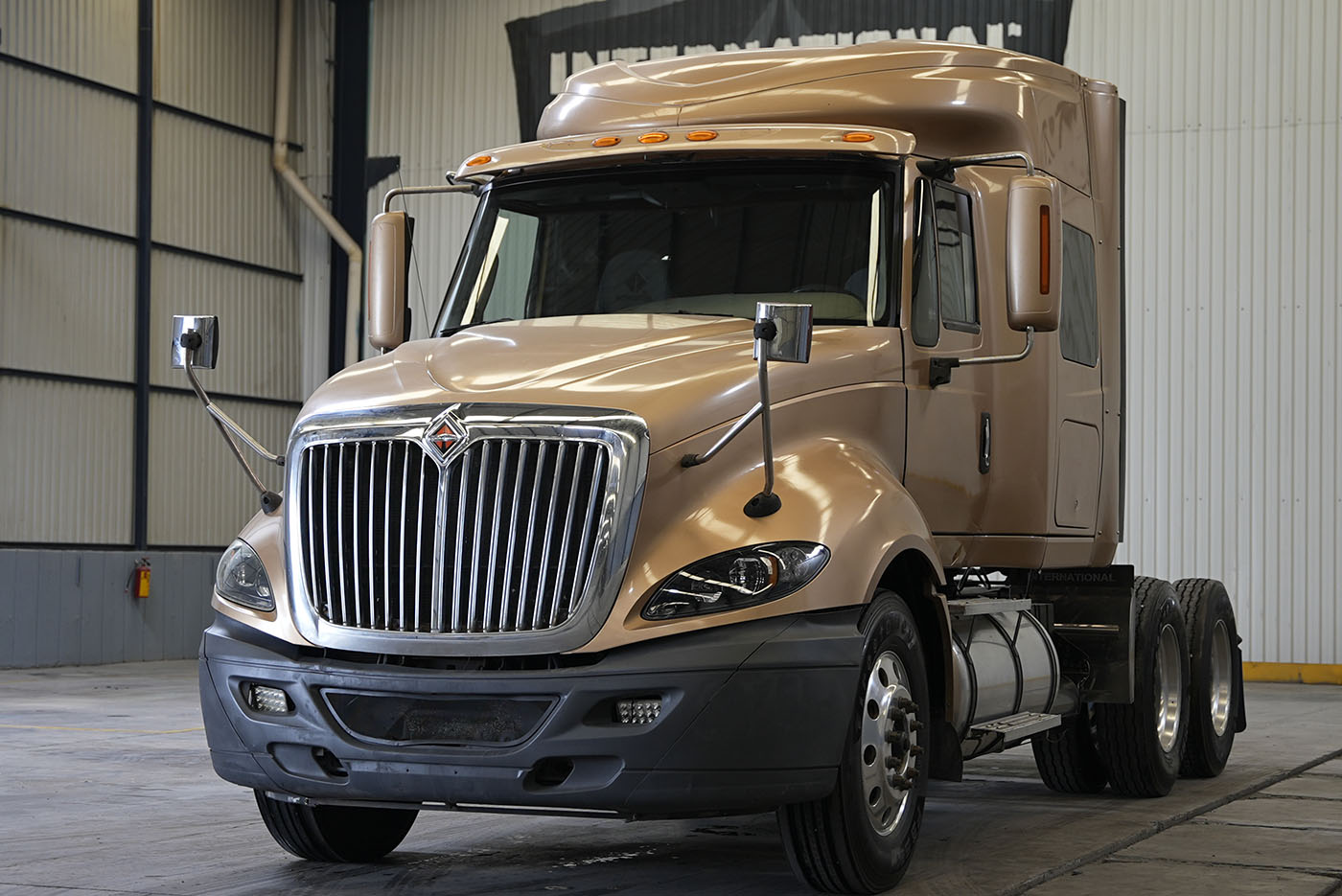 Unidad seminueva INTERNATIONAL PROSTAR 450HP-ISX-HI-RISE