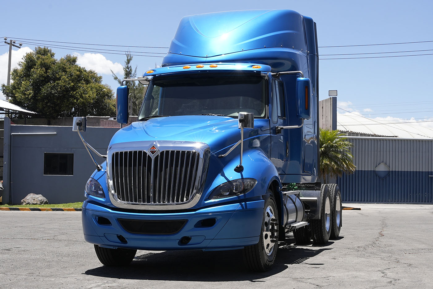 Unidad seminueva INTERNATIONAL PROSTAR HI-RISE