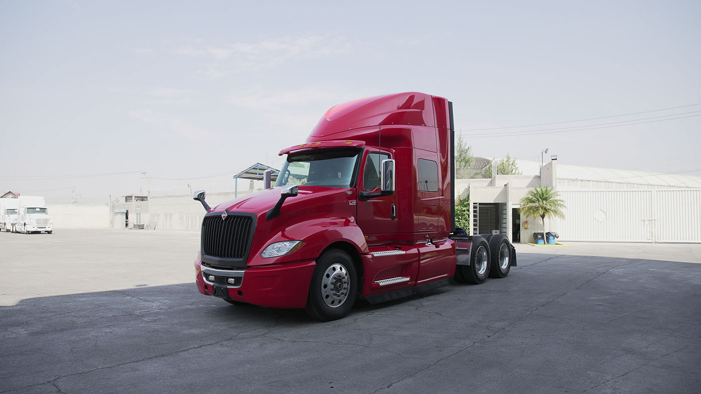 Unidad seminueva INTERNATIONAL LTX15 EURO V 450HP