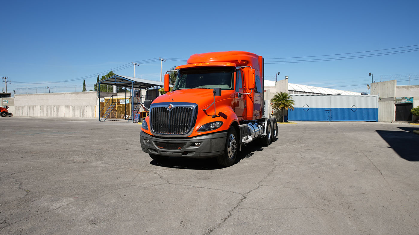 Unidad seminueva INTERNATIONAL PROSTAR+ 122 450HP ISX HI-RISE