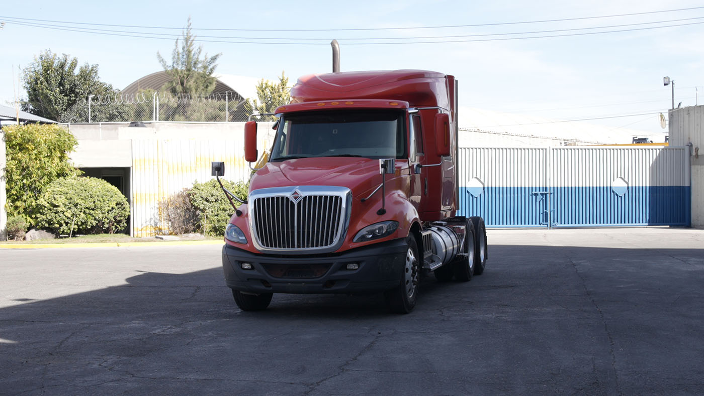 Unidad seminueva INTERNATIONAL PROSTAR QUINTA RUEDA ULTR