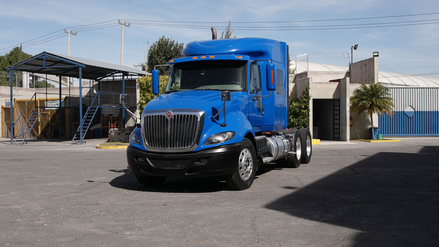 Unidad seminueva INTERNATIONAL PROSTAR QUINTA RUEDA ULTR