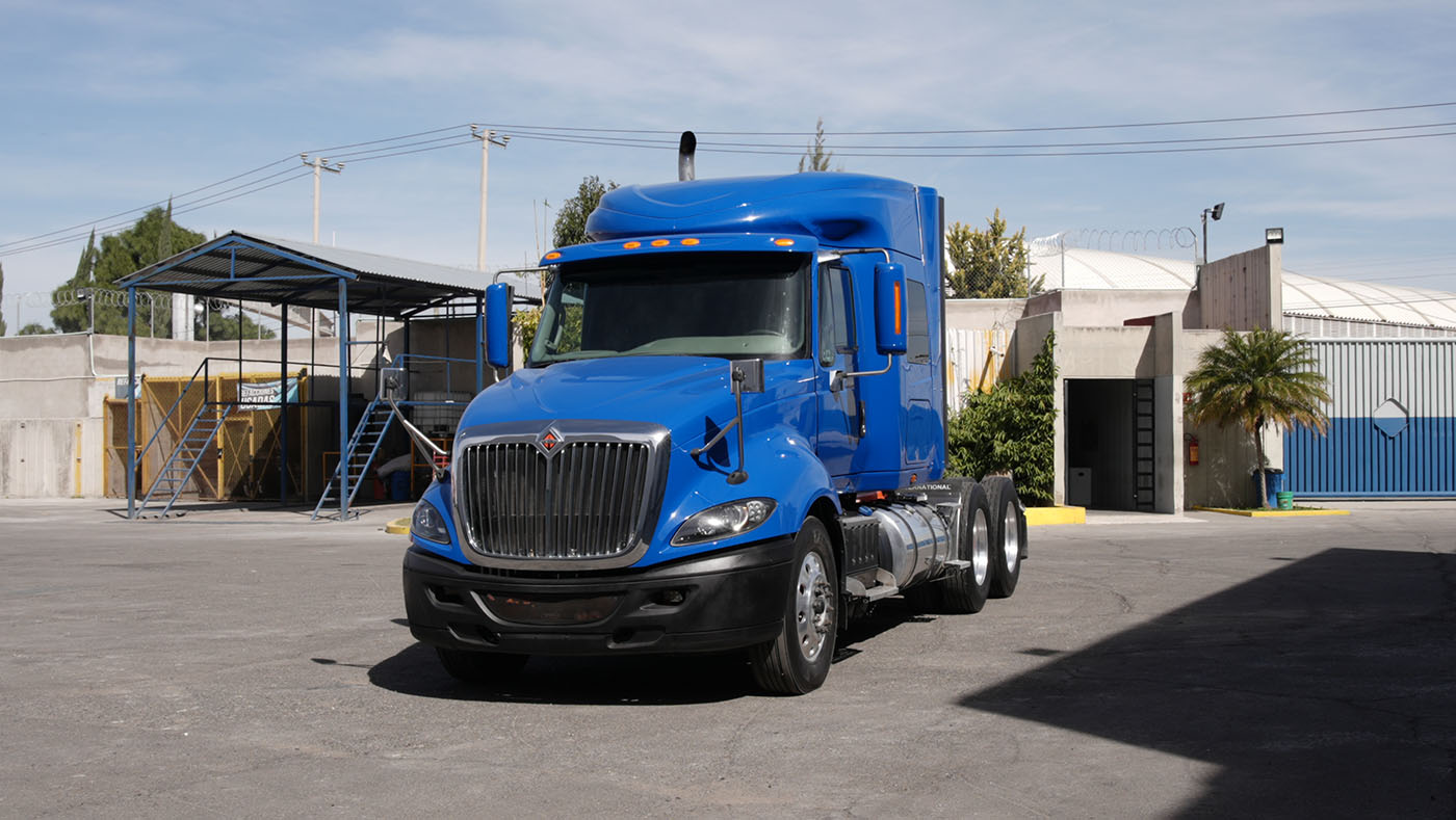 Unidad seminueva INTERNATIONAL PROSTAR QUINTA RUEDA ULTR