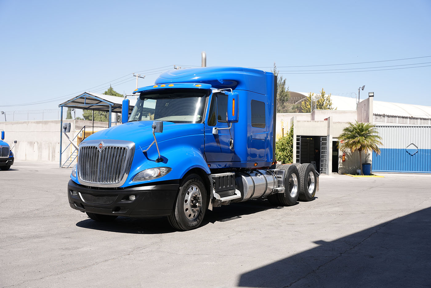 Unidad seminueva INTERNATIONAL PROSTAR QUINTA RUEDA ULTR