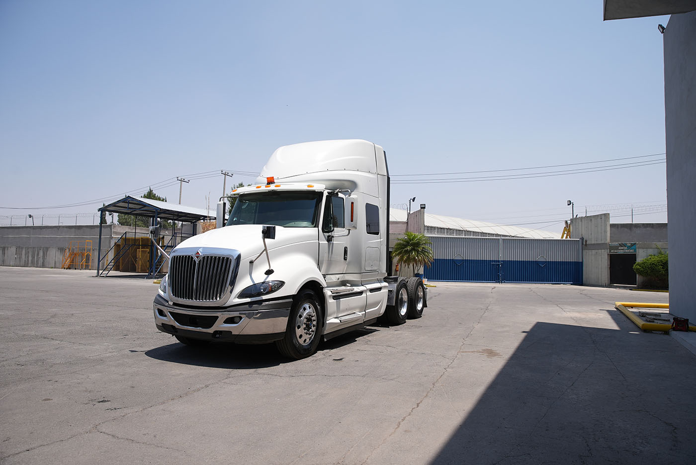 Unidad seminueva INTERNATIONAL PROSTAR HI-RISE EPA