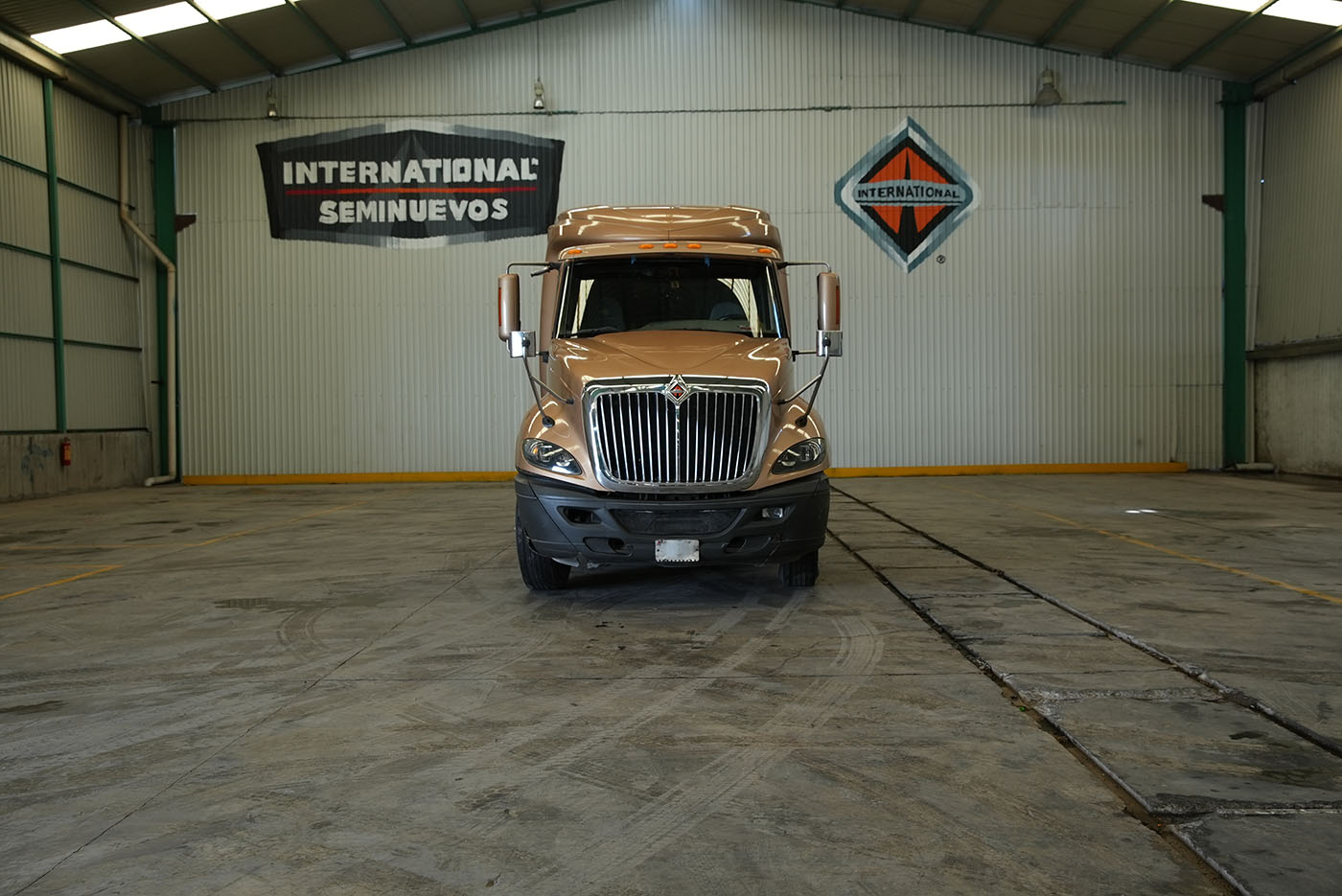 Unidad seminueva INTERNATIONAL PROSTAR 450HP ISX HI RISE
