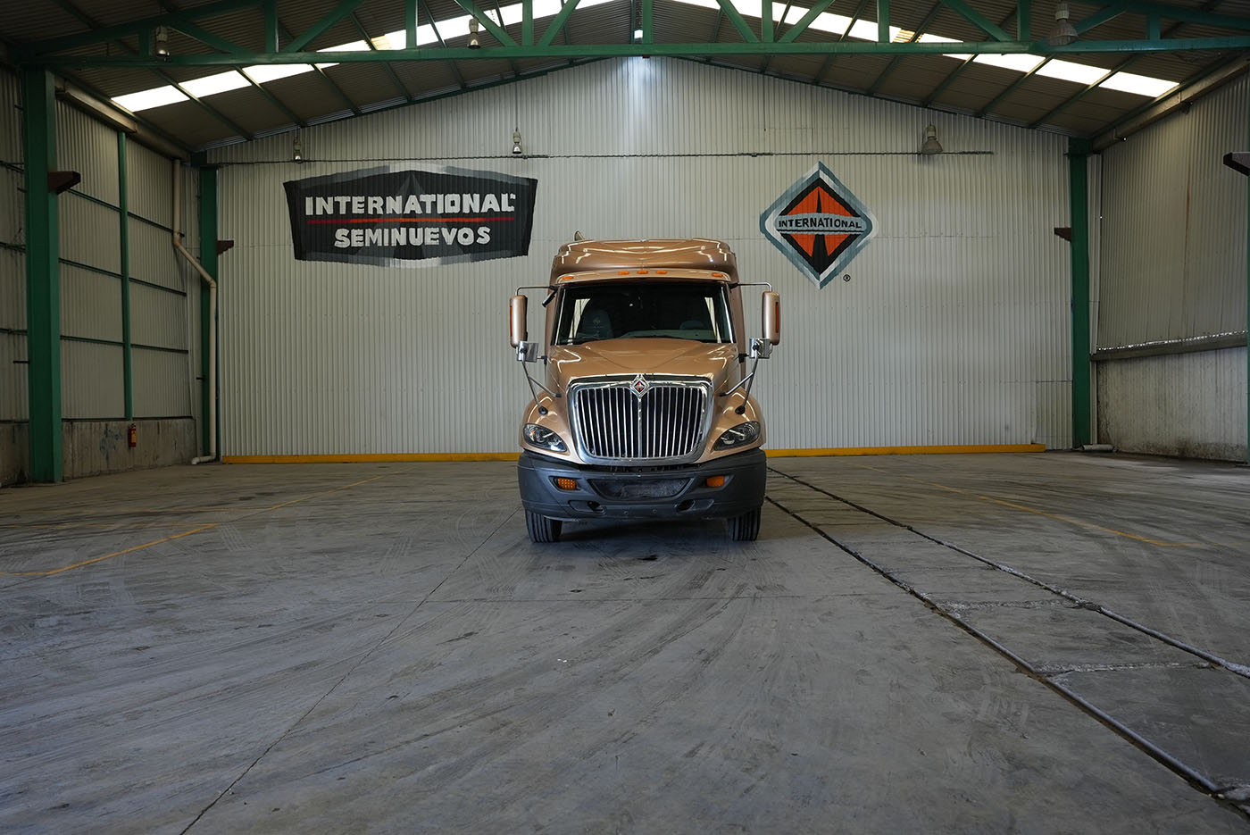Unidad seminueva INTERNATIONAL PROSTAR 450HP ISX HI-RISE