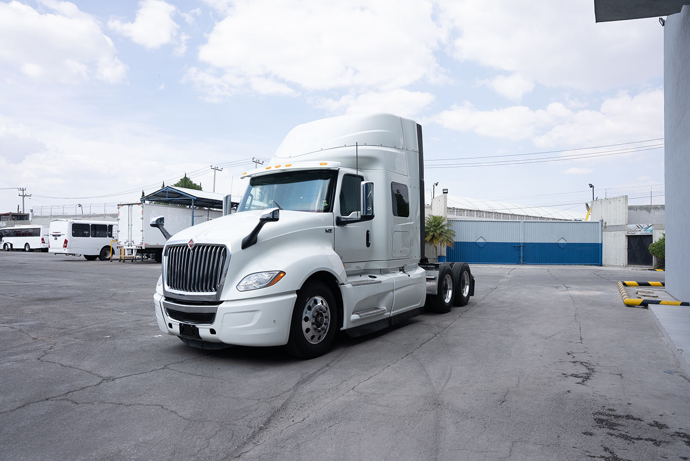 Unidad seminueva INTERNATIONAL LT HI RISE EURO V