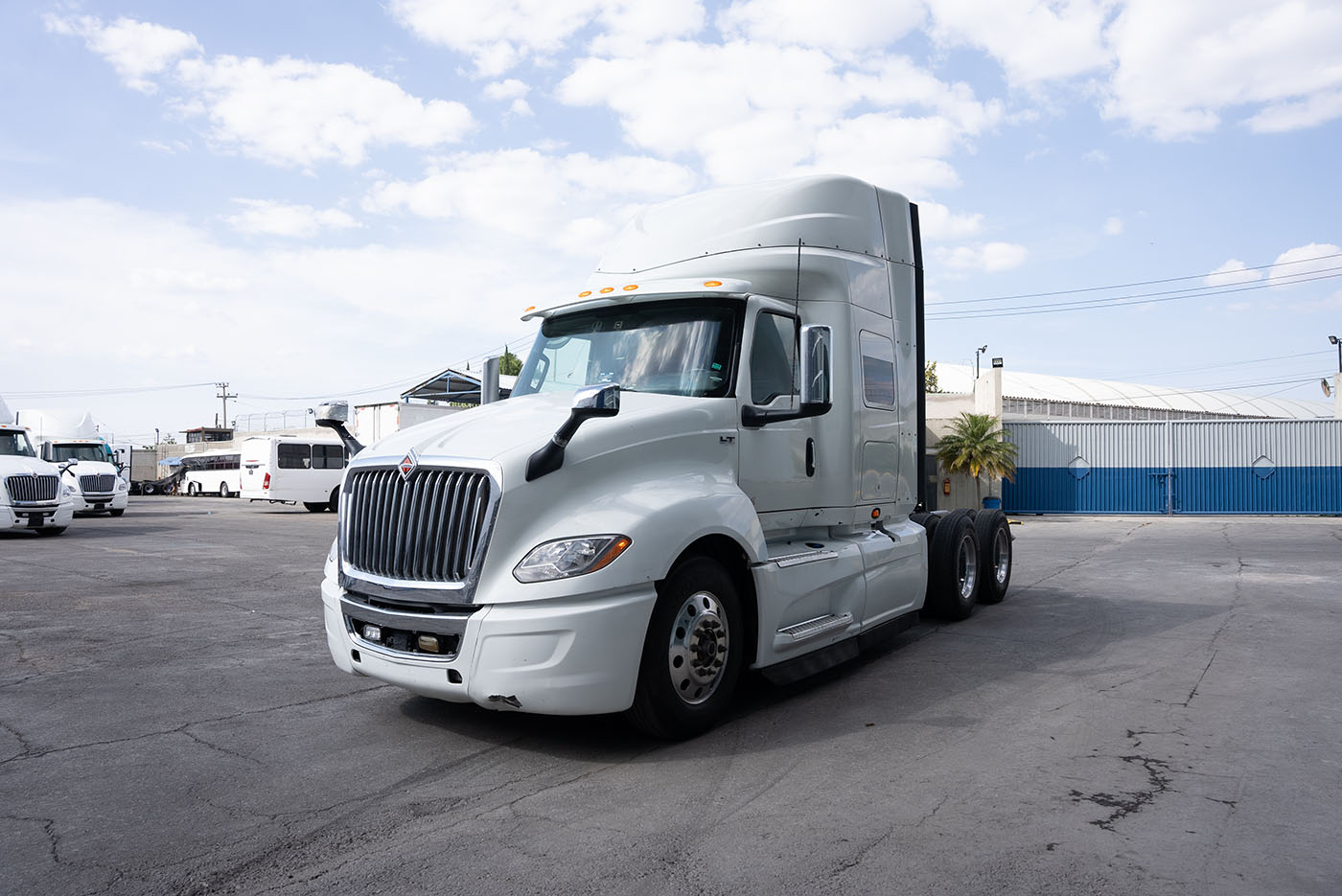 Unidad seminueva INTERNATIONAL LT EQUIPADO EURO V