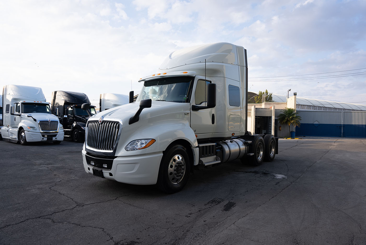 Unidad seminueva INTERNATIONAL LT 625 6X4