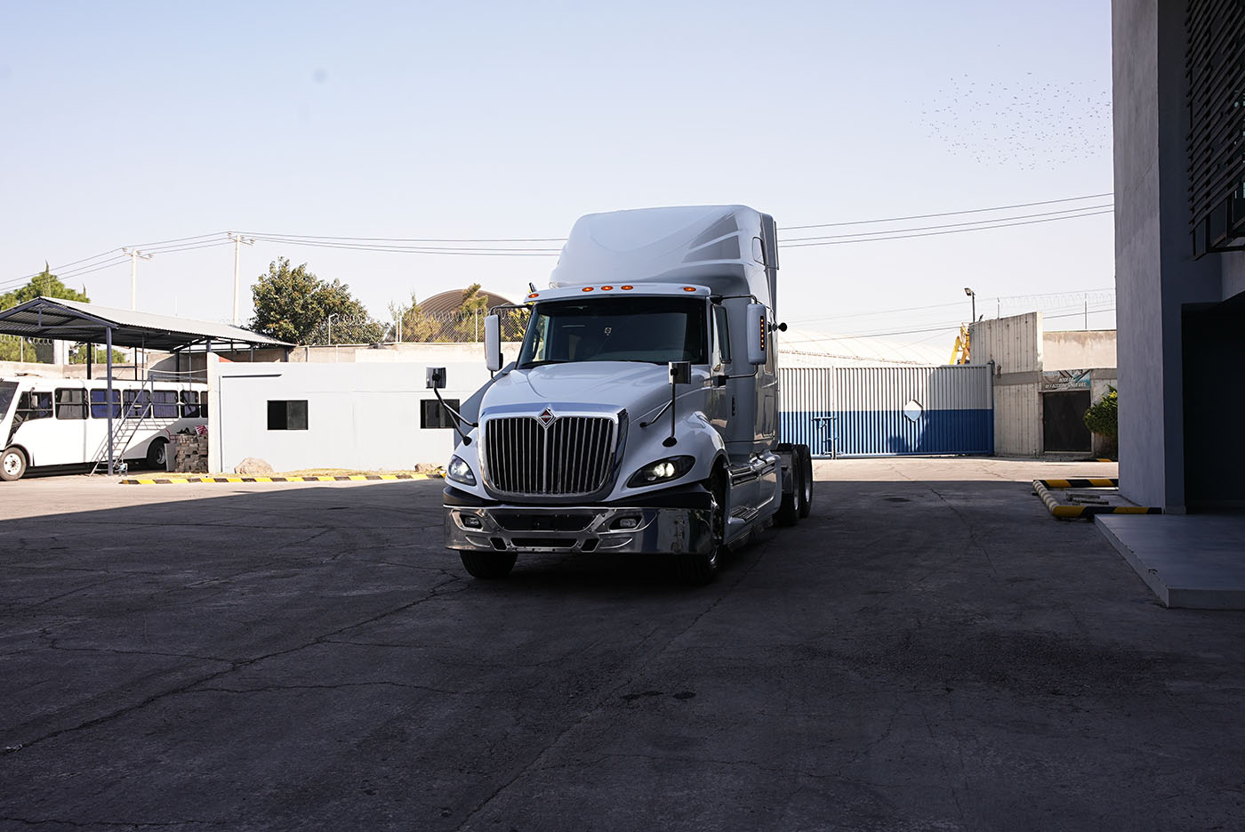 Unidad seminueva INTERNATIONAL PROSTAR 450HP ISX SKY RISE