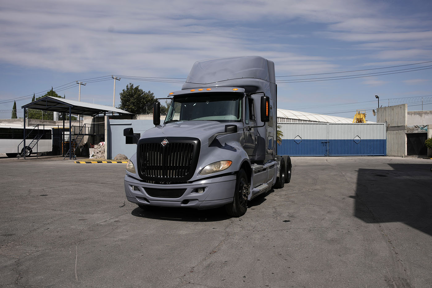 Unidad seminueva INTERNATIONAL PROSTAR 450HP EPA 04