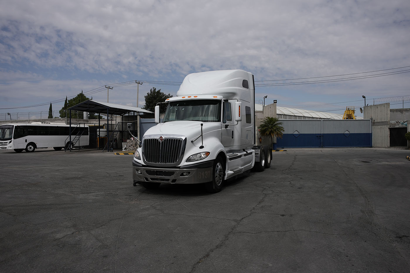 Unidad seminueva INTERNATIONAL PROSTAR SKY RISE