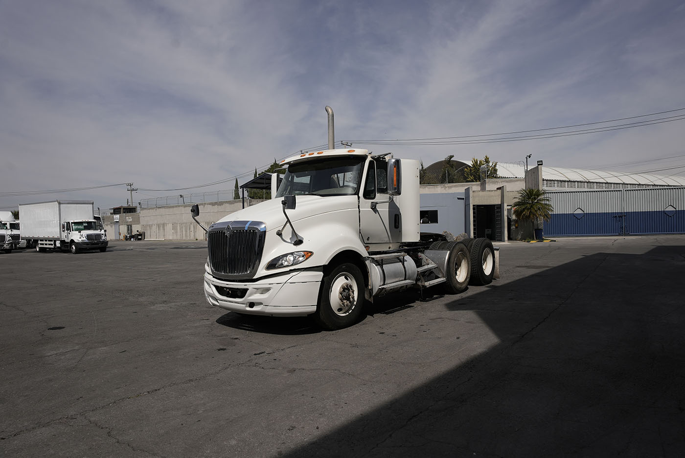 Unidad seminueva INTERNATIONAL PROSTAR 450HP ISX DAYCAB