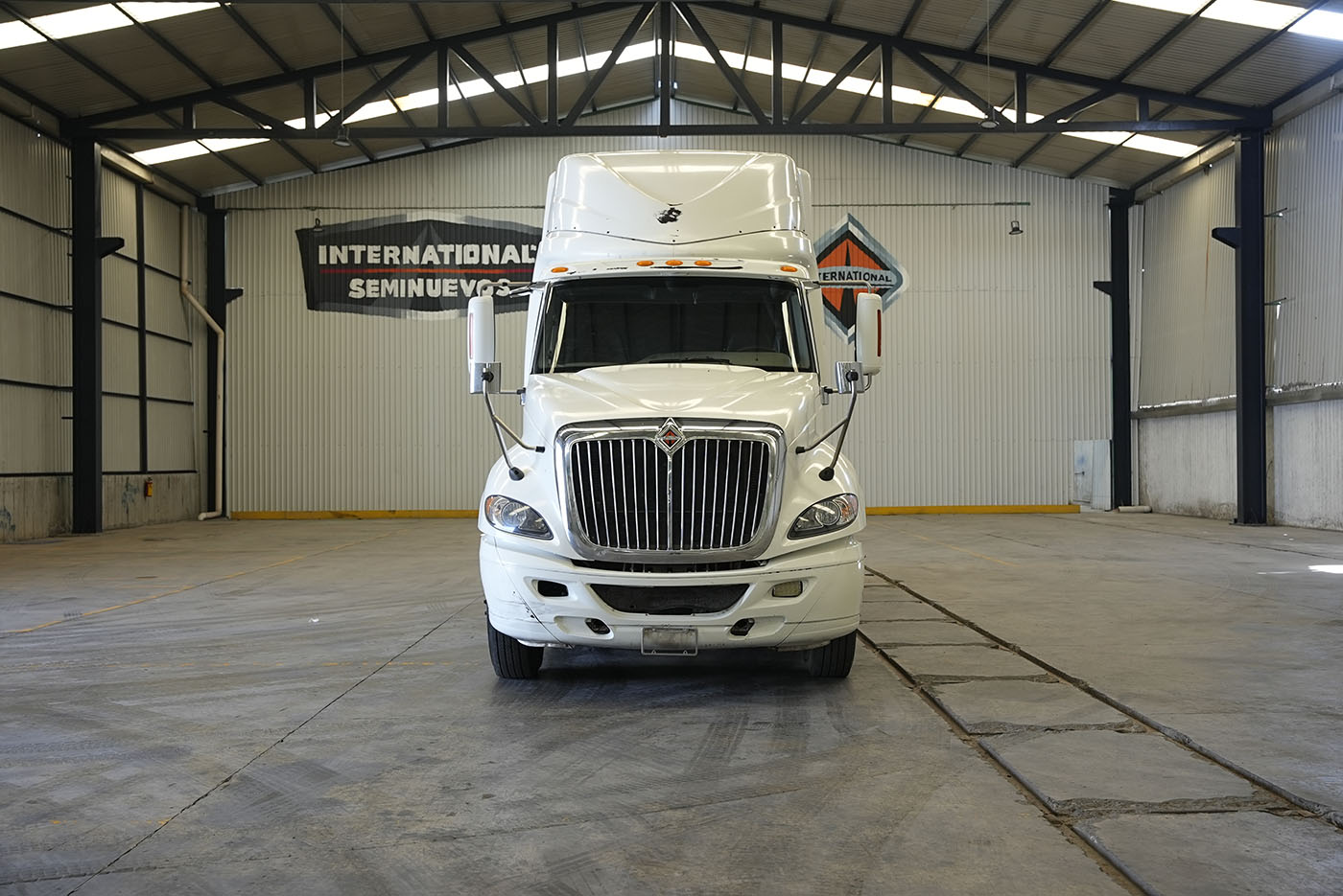 Unidad seminueva INTERNATIONAL PROSTAR 6X4
