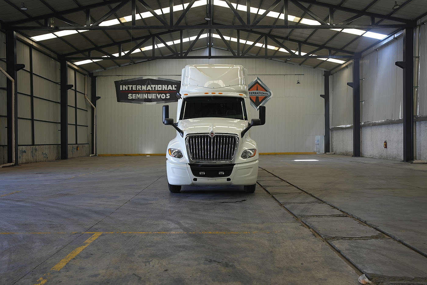 Unidad seminueva INTERNATIONAL LT625 X15 EURO V