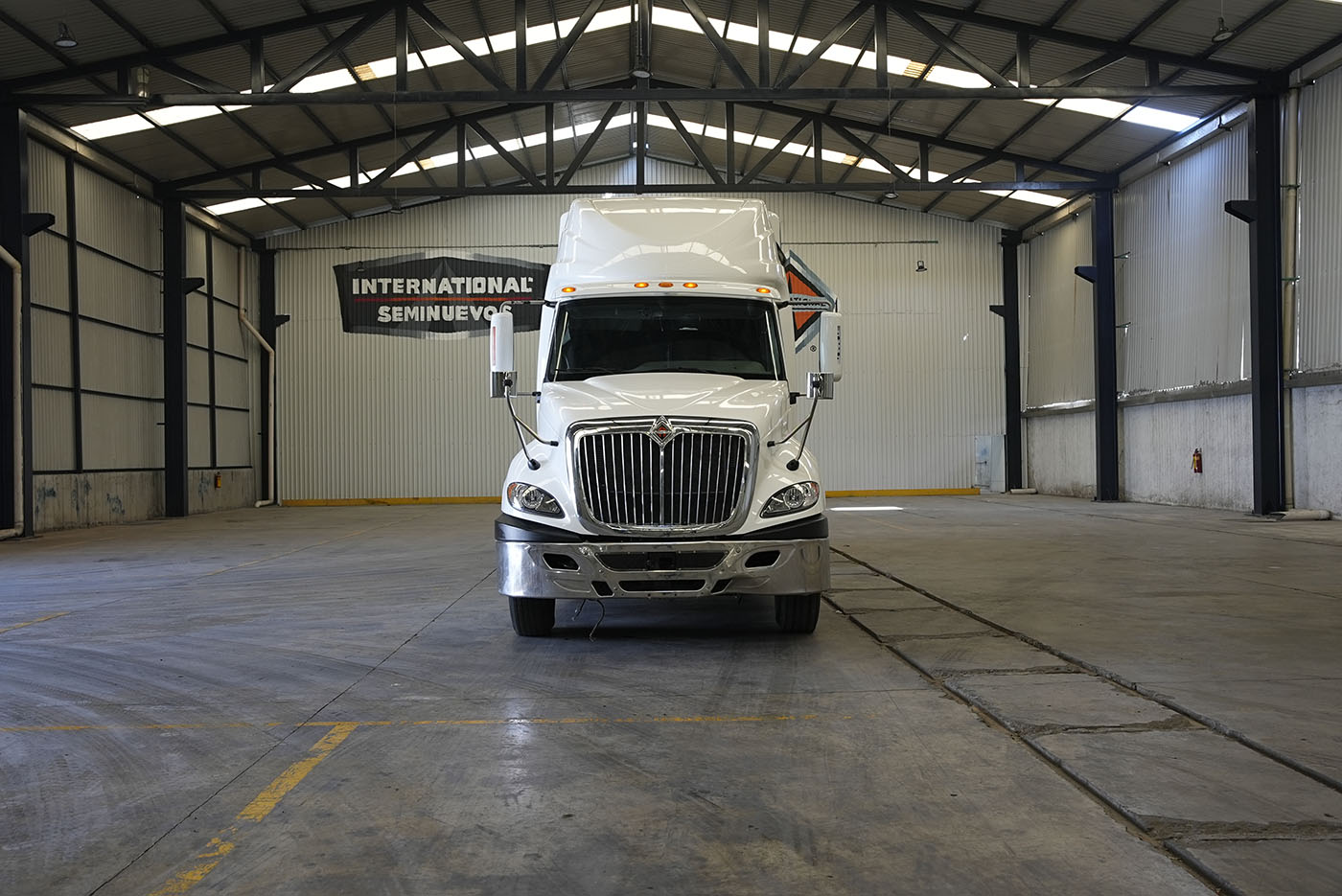 Unidad seminueva INTERNATIONAL PROSTAR SKY RISE