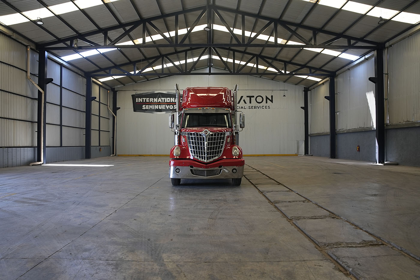 Unidad seminueva INTERNATIONAL LONESTAR SFA 6x4